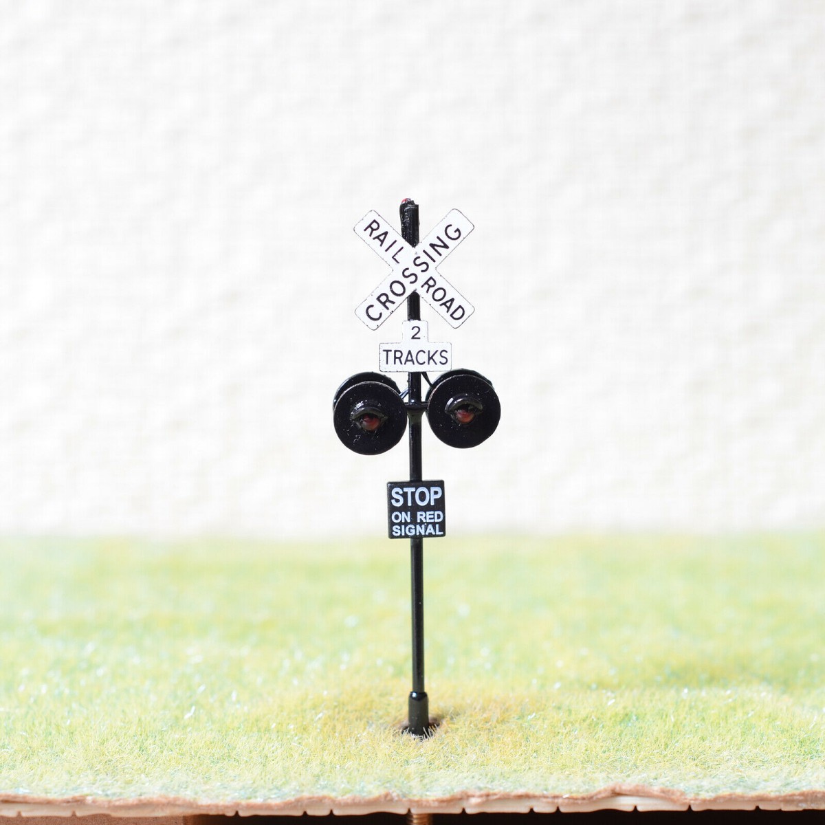 1 x OO / HO scale railroad crossing signals LED made 4 target faces silver #2BL4